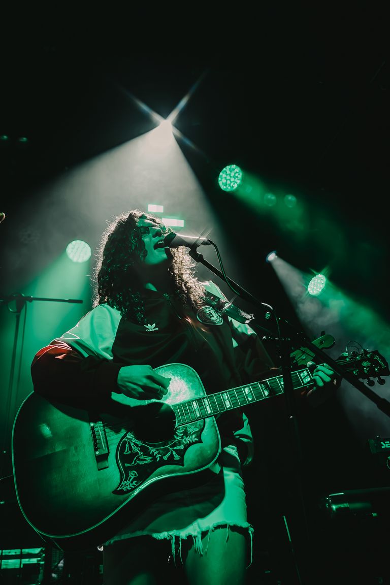 Selve performing live at The Gov in Adelaide 